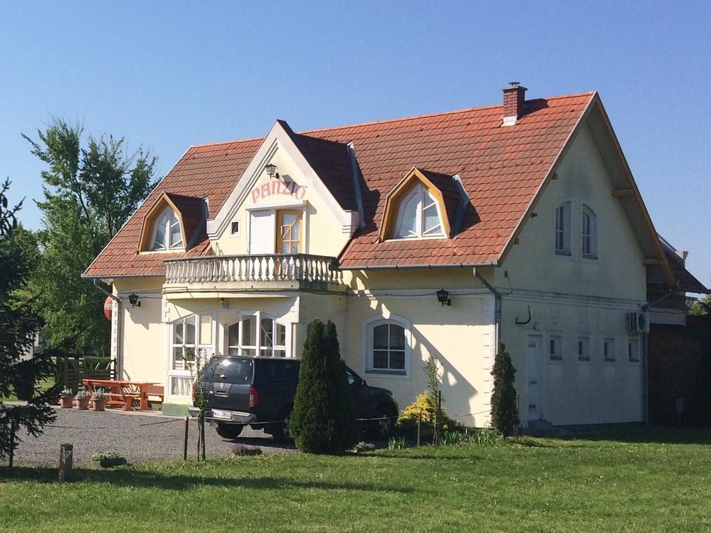 Golf Étterem és Panzió Kaposvár Exterior foto